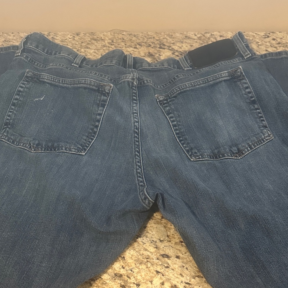 Eddie Bauer Men's Relaxed Fit Blue Jeans 38 x 32